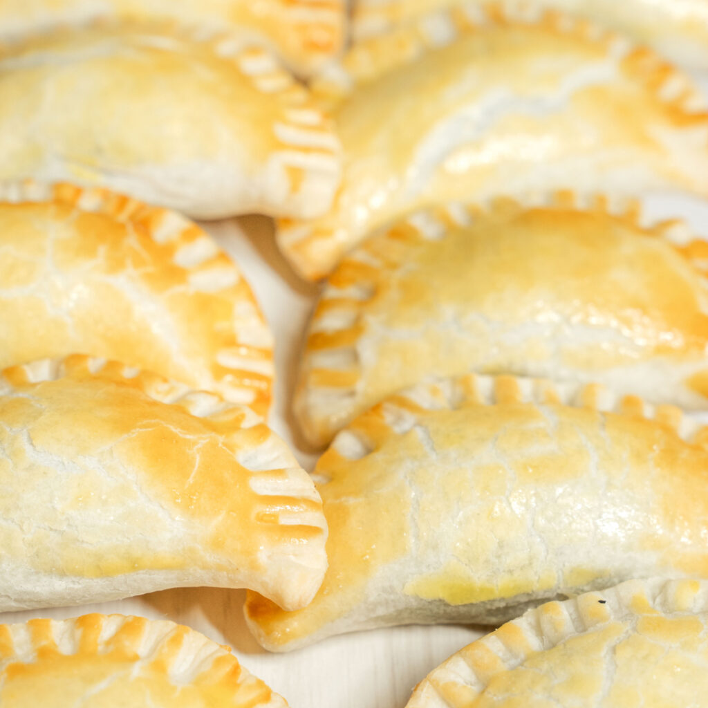 Empanaditas Jamón y Queso Sin TACC 🌾 hover